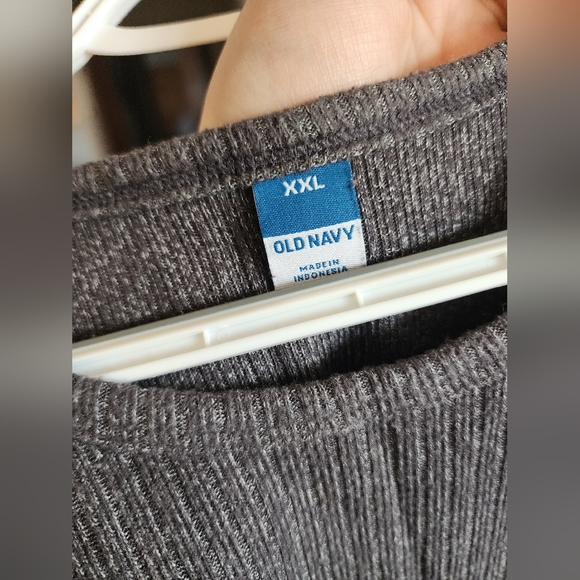 Old Navy Cropped Tanktop - Picture 3 of 3